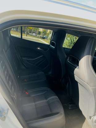 MERCEDES-BENZ-GLA 200-2017