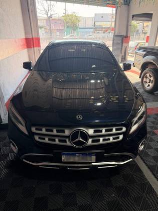 MERCEDES-BENZ GLA 200 1.6 CGI FLEX ENDURO 7G-DCT