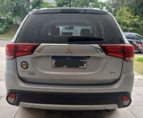 MITSUBISHI-OUTLANDER-3.0 GT 4X4 V6 24V GASOLINA 4P AUTOMÁTICO MITSUBISHI-OUTLANDER-2016