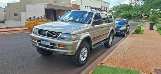 MITSUBISHI-PAJERO-1999