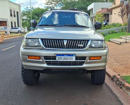 MITSUBISHI-PAJERO-1999