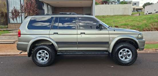 MITSUBISHI-PAJERO-1999