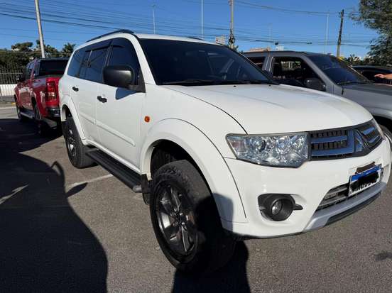 MITSUBISHI-PAJERO DAKAR-2015