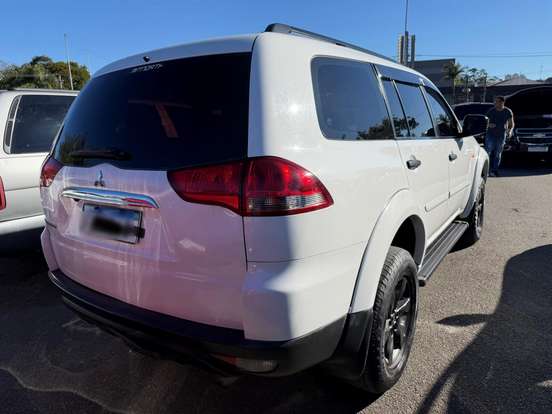 MITSUBISHI-PAJERO DAKAR-3.2 4X4 16V TURBO INTERCOOLER DIESEL 4P AUTOMÁTICO MITSUBISHI-PAJERO DAKAR-2015