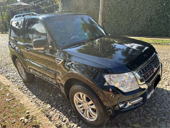 MITSUBISHI-PAJERO FULL-3.8 HPE 4X4 V6 24V GASOLINA 2P AUTOMÁTICO MITSUBISHI-PAJERO FULL-2017