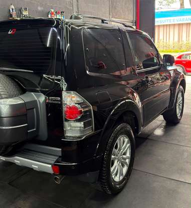 MITSUBISHI-PAJERO FULL-3.8 HPE 4X4 V6 24V GASOLINA 2P AUTOMÁTICO MITSUBISHI-PAJERO FULL-2017