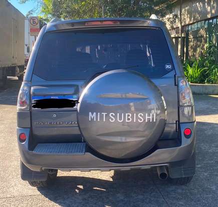 MITSUBISHI-PAJERO TR4-2013