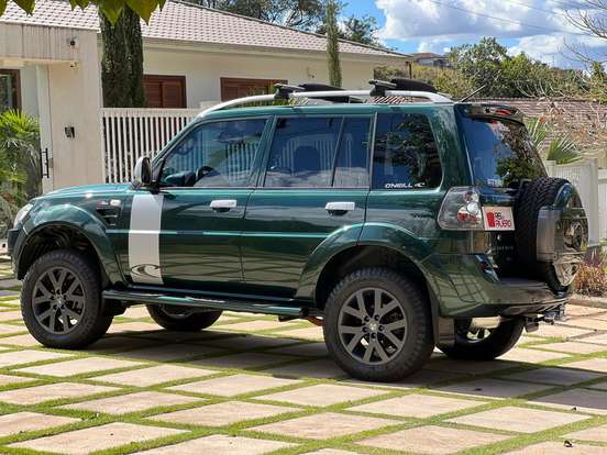 MITSUBISHI-PAJERO TR4-2.0 O NEILL 4X4 16V 140CV FLEX 4P AUTOMÁTICO MITSUBISHI-PAJERO TR4-2014