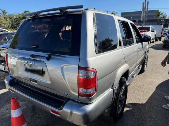 NISSAN-PATHFINDER-3.3 SE 4X4 V6 12V GASOLINA 4P AUTOMÁTICO NISSAN-PATHFINDER-2000