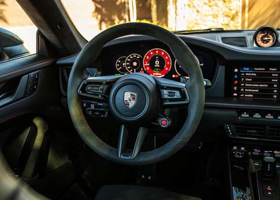 PORSCHE-911-2025