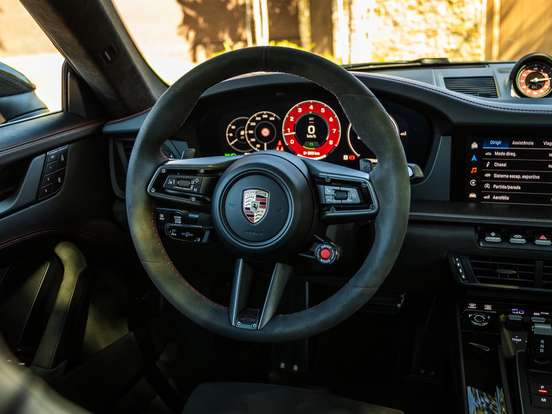 PORSCHE-911-3.6 24V H6 T-HYBRID CARRERA GTS PDK PORSCHE-911-2025