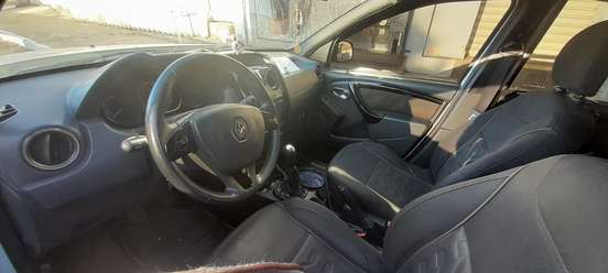 RENAULT-DUSTER-2015