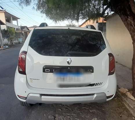 RENAULT-DUSTER-2015