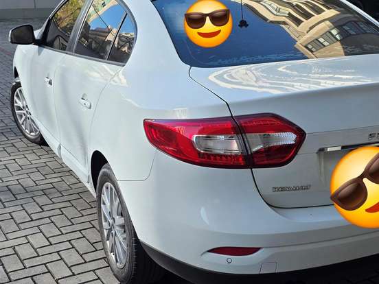 RENAULT-FLUENCE-2.0 DYNAMIQUE PLUS 16V FLEX 4P AUTOMÁTICO RENAULT-FLUENCE-2015