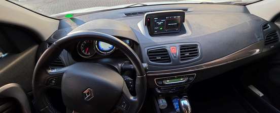RENAULT-FLUENCE-2015