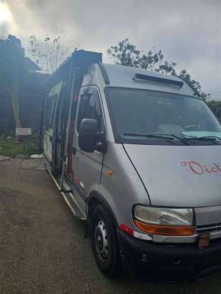 RENAULT-MASTER-2006