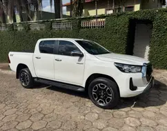 TOYOTA HILUX 2.8 D-4D TURBO DIESEL CD SRV 4X4 AUTOMÁTICO TOYOTA HILUX 2.8 D-4D TURBO DIESEL CD SRV 4X4 AUTOMÁTICO