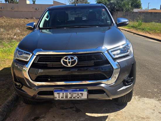 TOYOTA-HILUX-2025