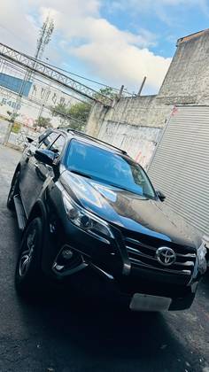 TOYOTA HILUX SW4 2.7 SRV 7 LUGARES 4X2 16V FLEX 4P AUTOMÁTICO