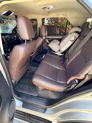 TOYOTA-HILUX SW4-2.8 SRX 4X4 16V TURBO INTERCOOLER DIESEL 4P AUTOMÁTICO TOYOTA-HILUX SW4-2019