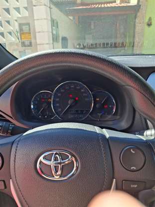 TOYOTA-YARIS-2019