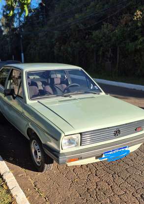 VOLKSWAGEN-GOL-1984