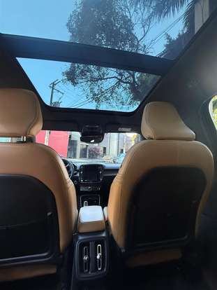 VOLVO-XC40-2020