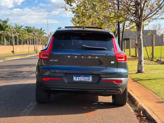 VOLVO-XC40-P8 RECHARGE ELECTRIC BEV PURE AWD VOLVO-XC40-2021