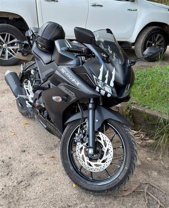 YAMAHA YZF R15 