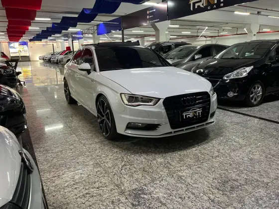 AUDI A3 1.8 TFSI SEDAN 16V 180CV GASOLINA 4P AUTOMÁTICO AUDI A3 1.8 TFSI SEDAN 16V 180CV GASOLINA 4P AUTOMÁTICO