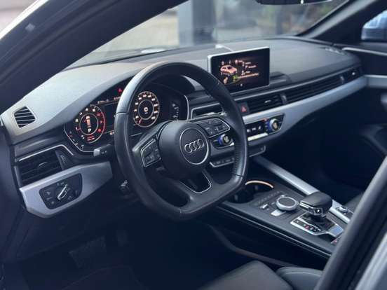 AUDI-A4-2019