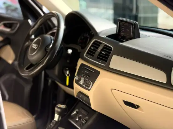 AUDI-Q3-2016