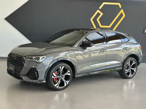 AUDI Q3 2.0 40 TFSI GASOLINA PERFORMANCE BLACK QUATTRO TIPTRONIC AUDI Q3 2.0 40 TFSI GASOLINA PERFORMANCE BLACK QUATTRO TIPTRONIC