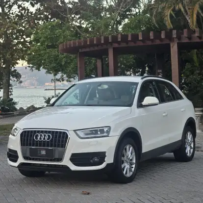 AUDI-Q3-2014