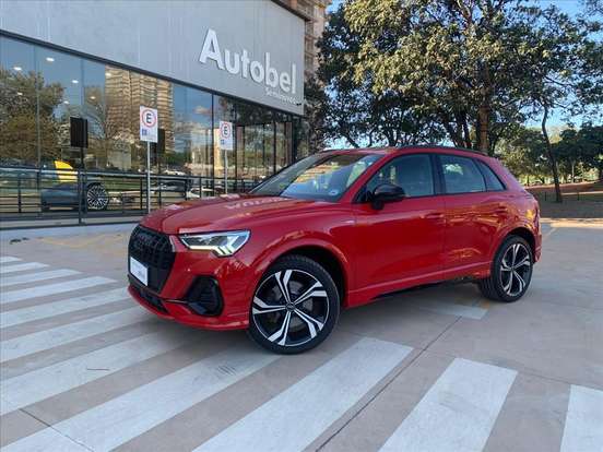 AUDI-Q3-2.0 40 TFSI GASOLINA PERFORMANCE BLACK PLUS QUATTRO TIPTRONIC AUDI-Q3-2024