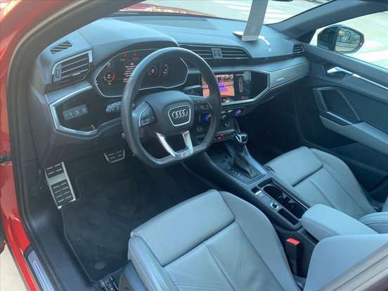 AUDI-Q3-2.0 40 TFSI GASOLINA PERFORMANCE BLACK PLUS QUATTRO TIPTRONIC AUDI-Q3-2024