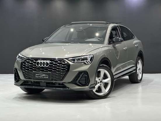 AUDI-Q3-2022
