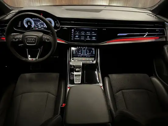 AUDI-Q7-2025
