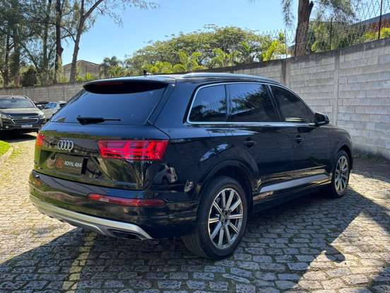 AUDI-Q7-3.0 TFSI AMBITION V6 24V GASOLINA 4P TIPTRONIC AUDI-Q7-2015