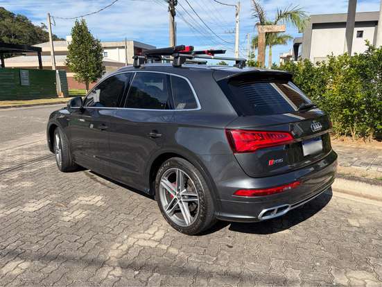 AUDI-SQ5-2018