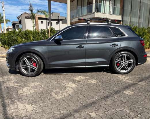 AUDI-SQ5-2018