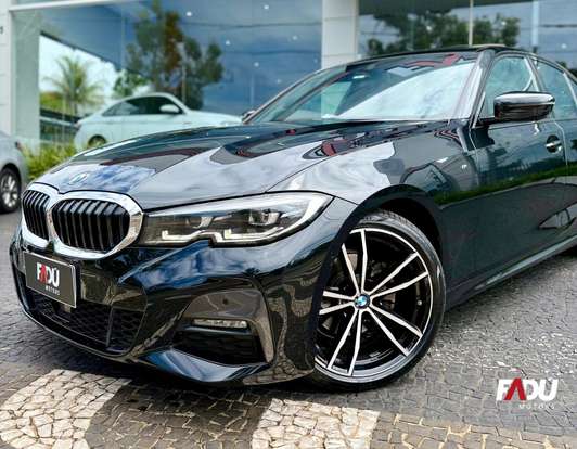 BMW-320i-2021