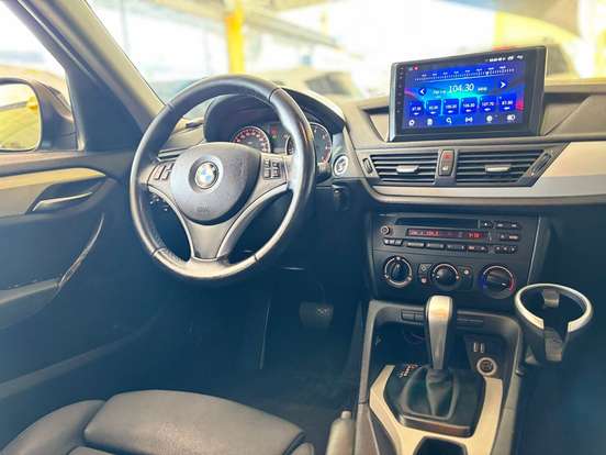 BMW-X1-2.0 18I 4X2 24V GASOLINA 4P AUTOMÁTICO BMW-X1-2010