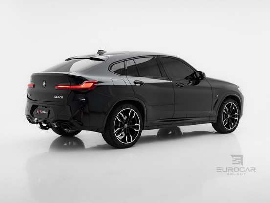 BMW-X4-2022