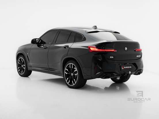 BMW-X4-2022