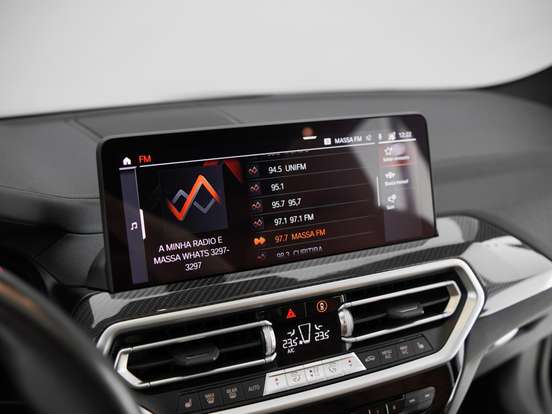 BMW-X4-2022