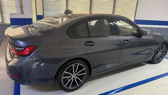 BMW-320i-2019