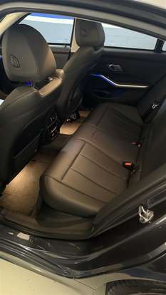 BMW-320i-2019