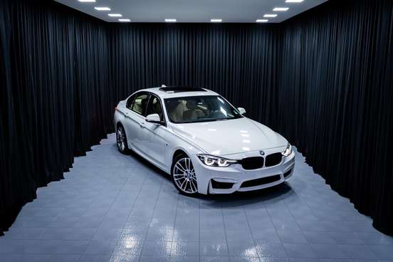 BMW-320i-2018