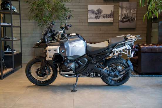 BMW-R 1300 GS ADVENTURE TRIPLE BLACK-2026